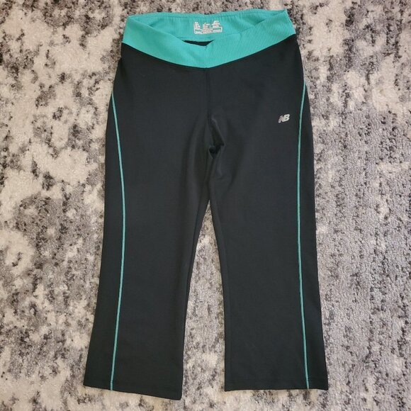 New Balance Med Capri Workout Bottoms EUC - Picture 1 of 8